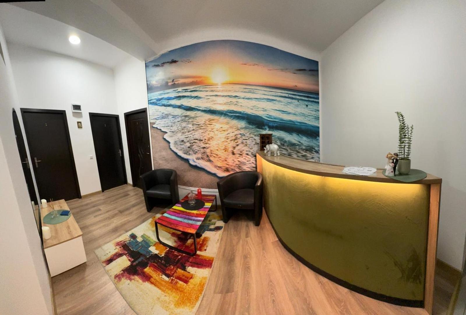 Little Bistro House Bed & Breakfast เตอร์กู-มูเรช ภายนอก รูปภาพ