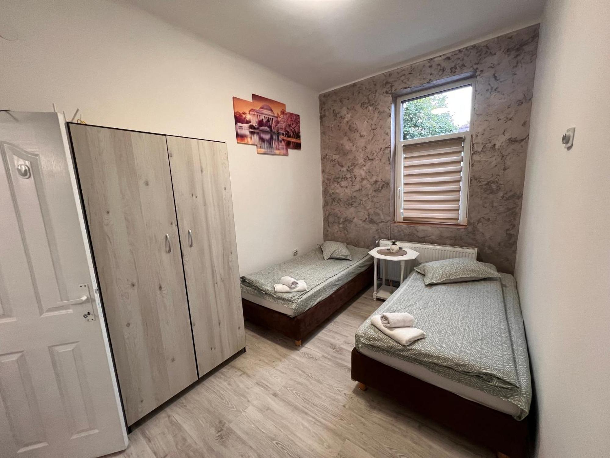 Little Bistro House Bed & Breakfast เตอร์กู-มูเรช ภายนอก รูปภาพ